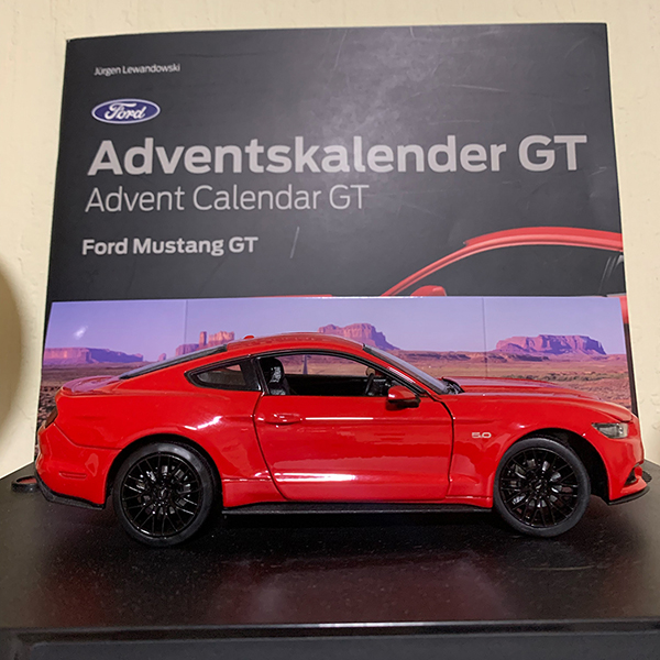 Advent Calender Ford Mustang GT Diorama